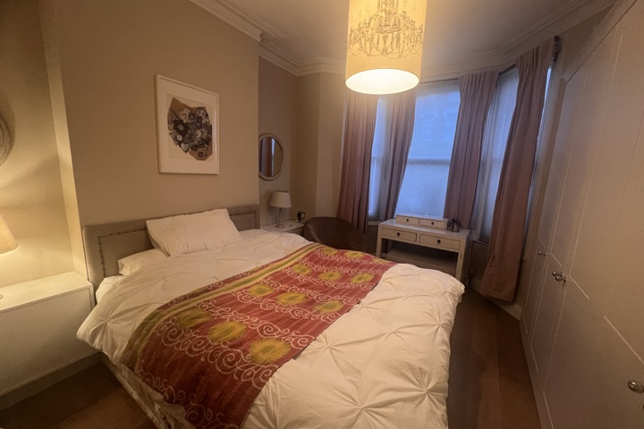 Charming 2 bedroom garden flat in West London - 8