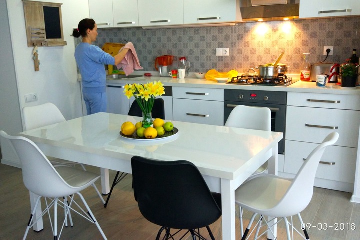 Fully furnished Seafront city apartment. - 2