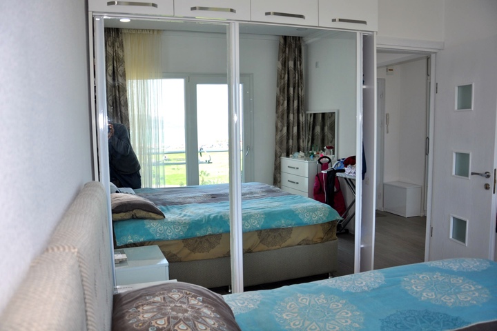 Fully furnished Seafront city apartment. - 4