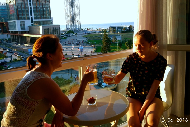 Fully furnished Seafront city apartment. - 8