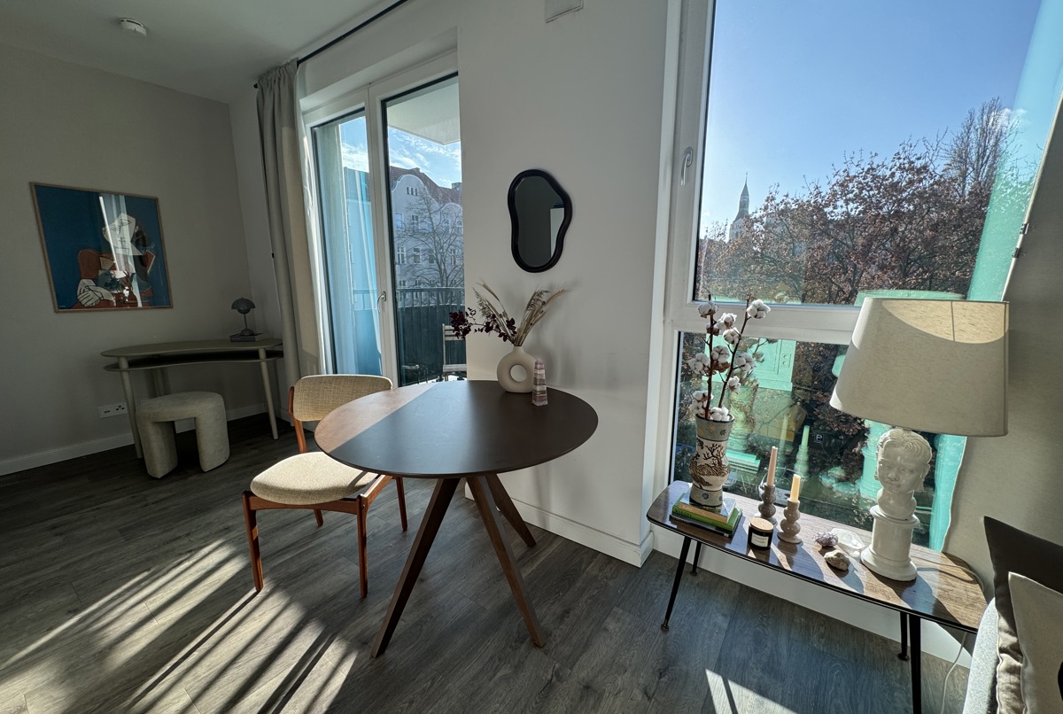 Trendy Kreuzkölln Studio by Maybachufer Canal