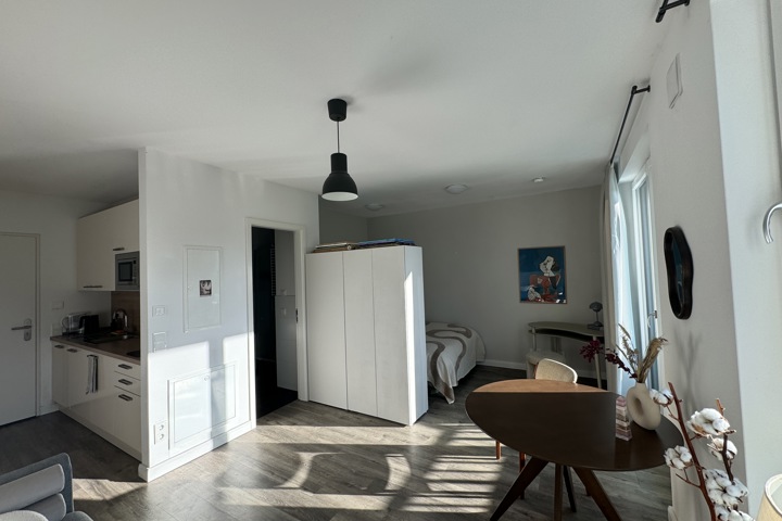 Trendy Kreuzkölln Studio by Maybachufer Canal - 2