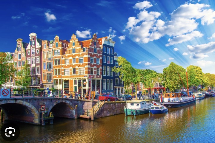 Family home just outside of Amsterdam - 23