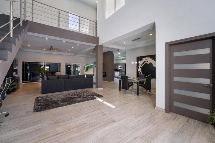 golf course home - 1