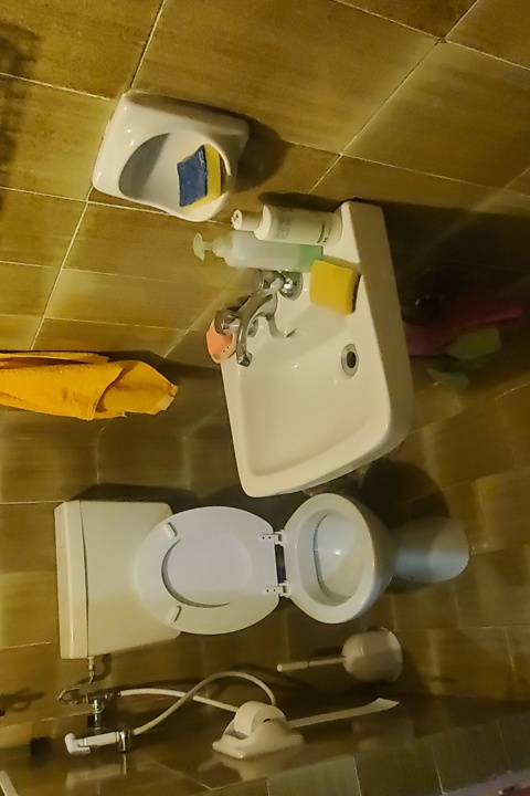 Unique room in the town of Slow Food & Fast Cars! - 3