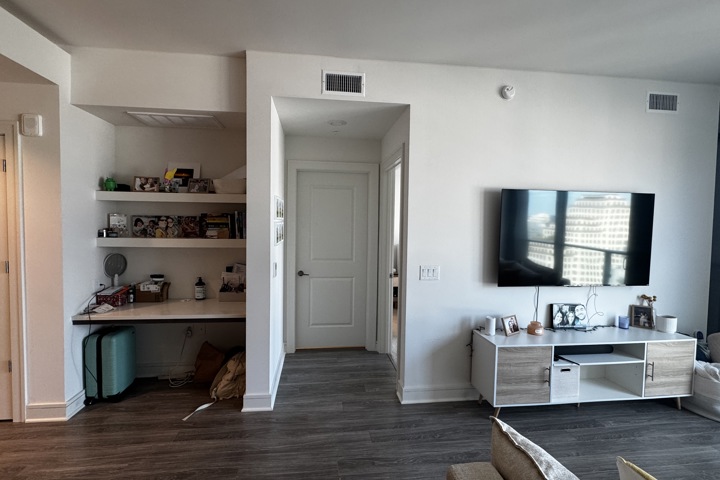 Peaceful Luxury Downtown Austin High Rise - 1