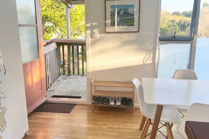 Walk to Palm Beach on magical Waiheke Island - 3