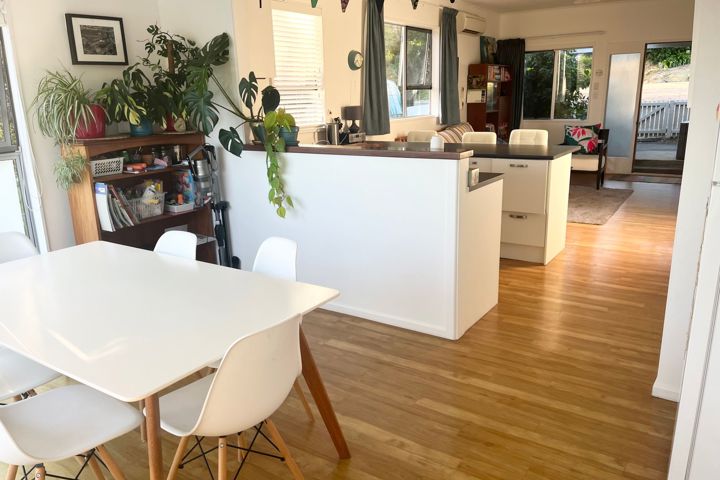 Walk to Palm Beach on magical Waiheke Island - 2