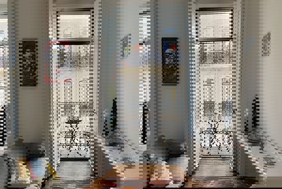 Bright & Cosy Top floor in the heart São Bento