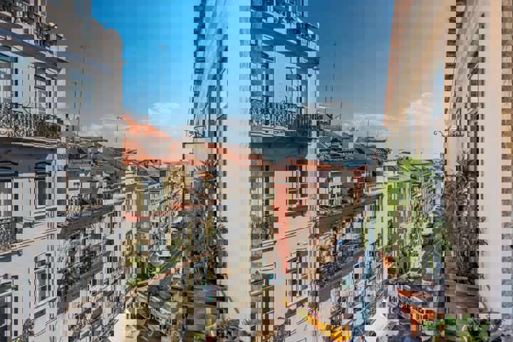 Bright & Cosy Top floor in the heart São Bento - 1