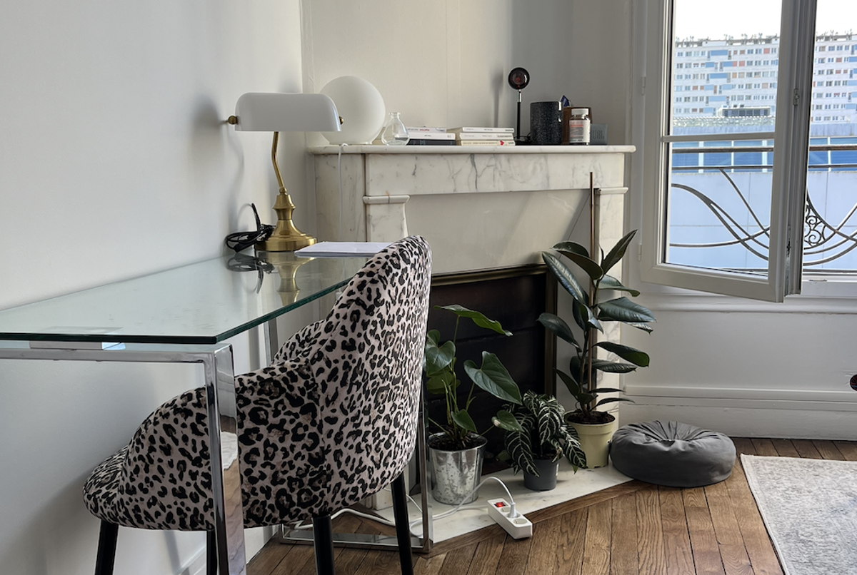 Studio with a bed / kitchen near Paris