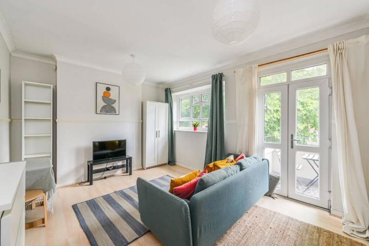 3 bedroom flat in central London - 1