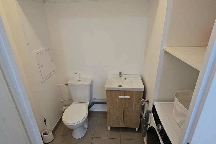 Private Room in a Shared Apartment in Paris area - 3