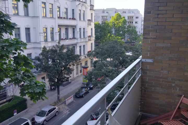 Bright Berlin Retreat on the Iconic Kudamm - 3