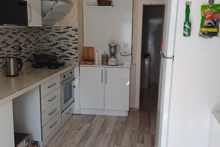 Neat, natural light and well ventilated apartment - 3