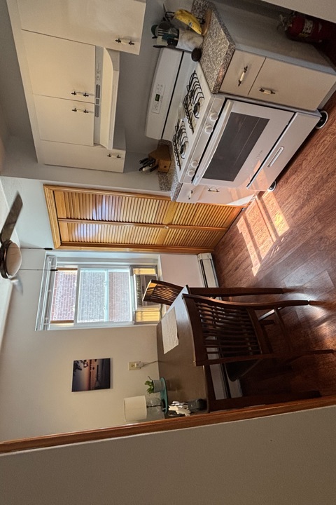 Charming Apartment in Boston's North End - 4