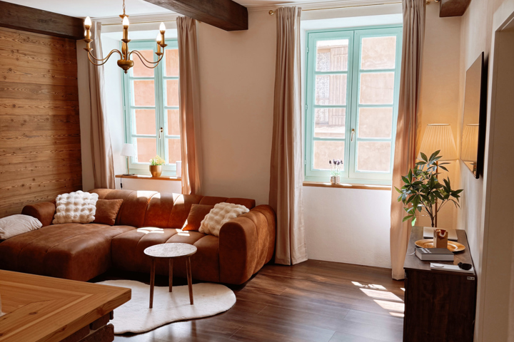 Renovated Alpine home in UNESCO Briançon - 1