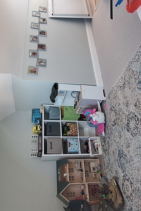 Family home in very friendly area - 12