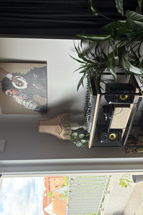 Studio for 4 - 11