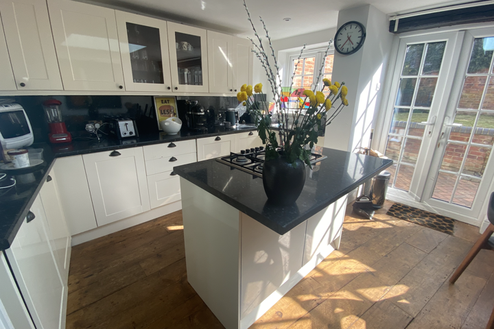 Victorian terraced - 15