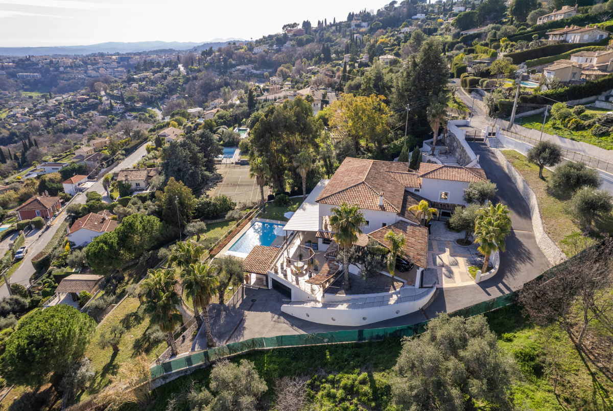 Spectacular house