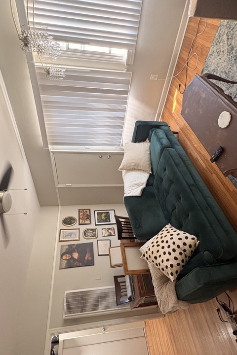 Los Angeles Apartment - 1