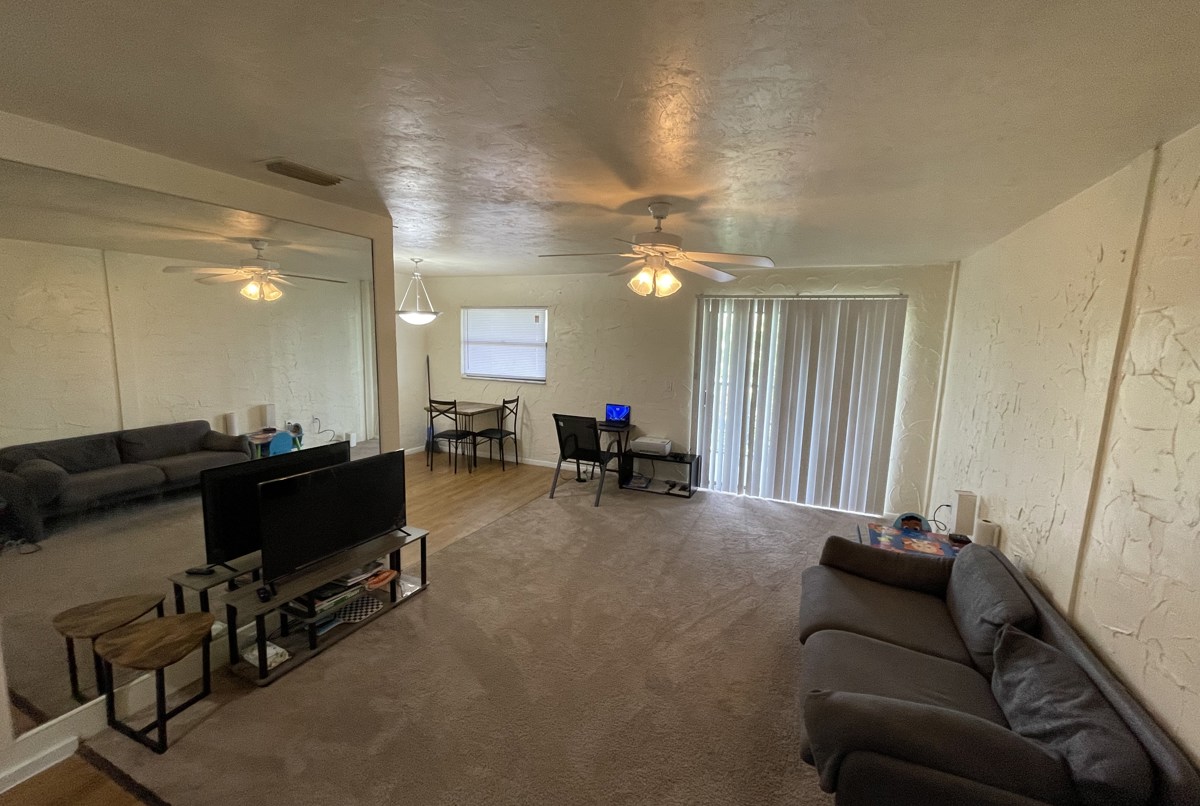 Fort Myers, FL Apt (Nearby beaches)