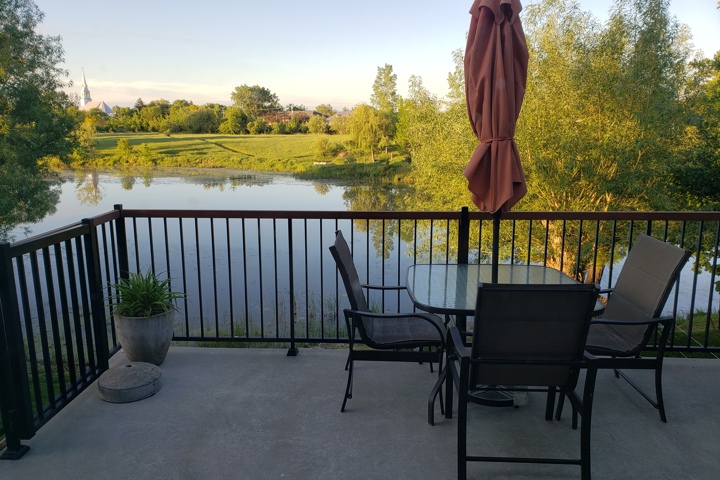 Modern Country Setting Home - 6