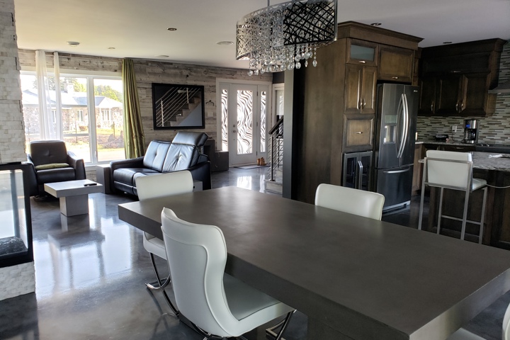 Modern Country Setting Home - 30
