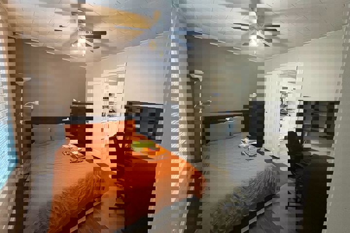 Self-contained unit - 2