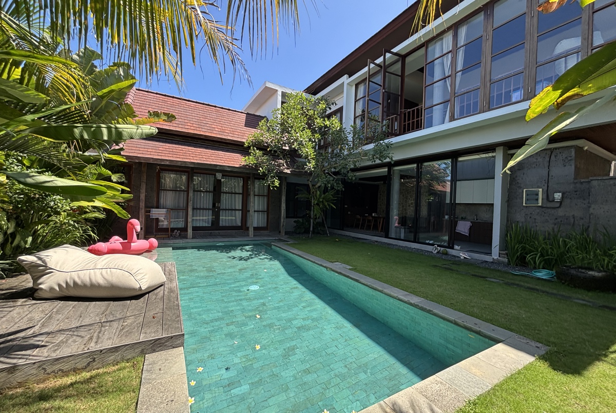 Modern Bali Villa with Private Pool & Garden