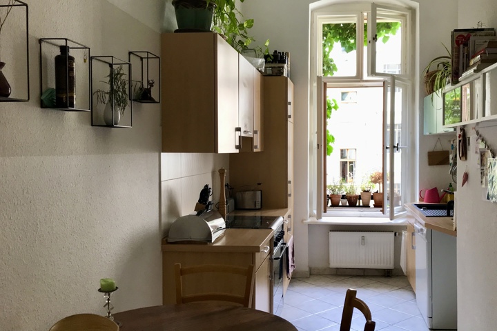 2-Room Altbau in the Heart of Prenzlauer Berg - 3
