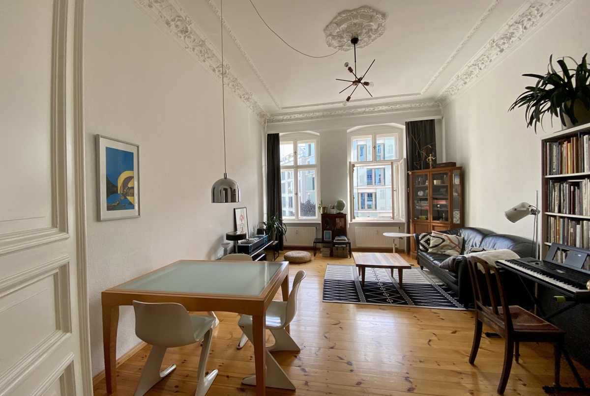2-Room Altbau in the Heart of Prenzlauer Berg