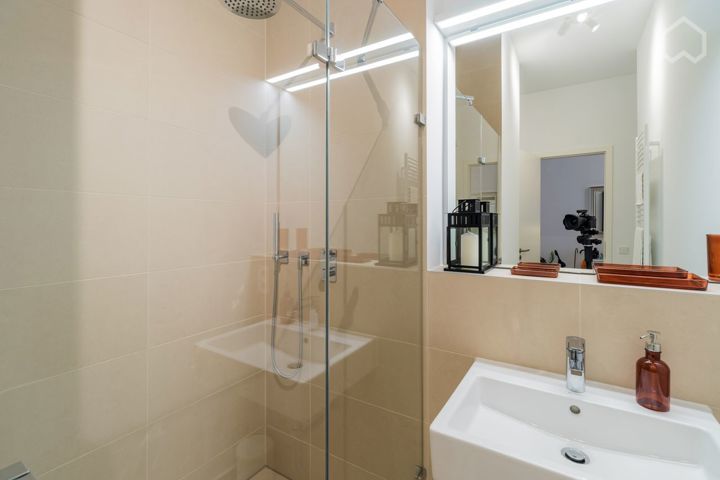 Chic Retreat in Berlin Mitte - 11