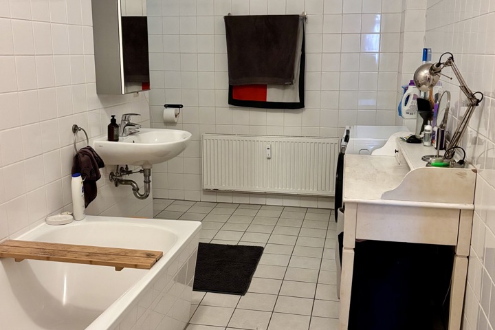 Bright Prenzlauer Berg Apartment with Workspaces - 9