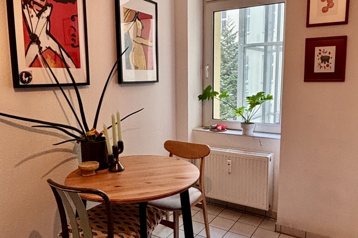 Bright Prenzlauer Berg Apartment with Workspaces - 17