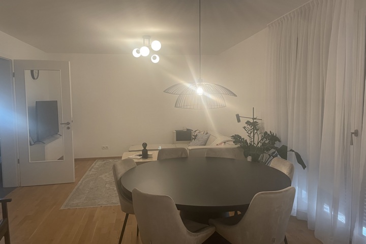 Cozy Luxury Modern Flat - 2