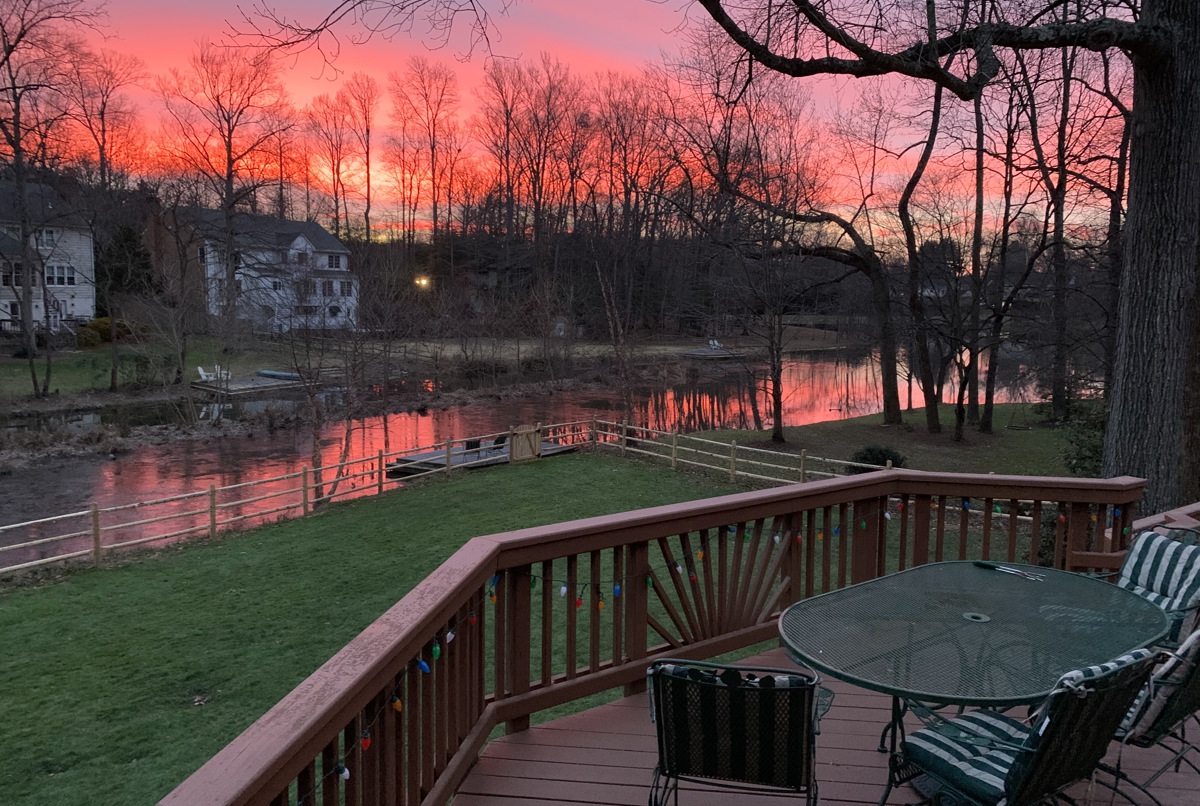 Lakefront oasis 15 miles from dc