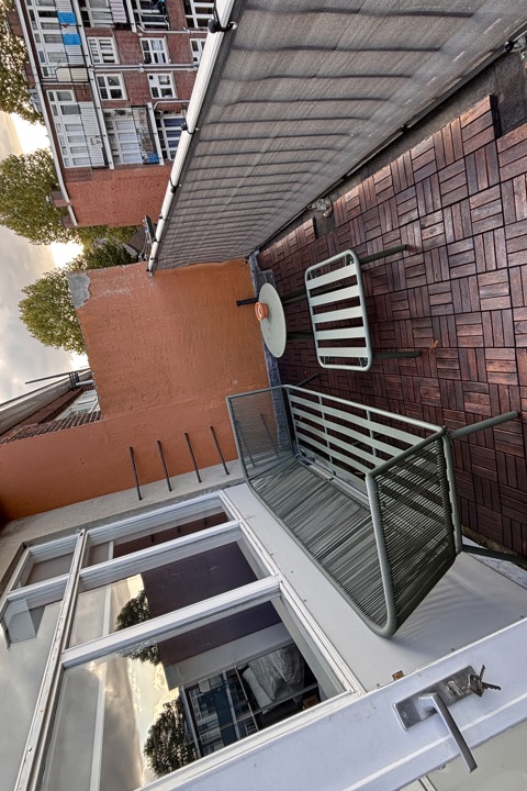 Spacious Scandinavian interior apartment Rotterdam - 17