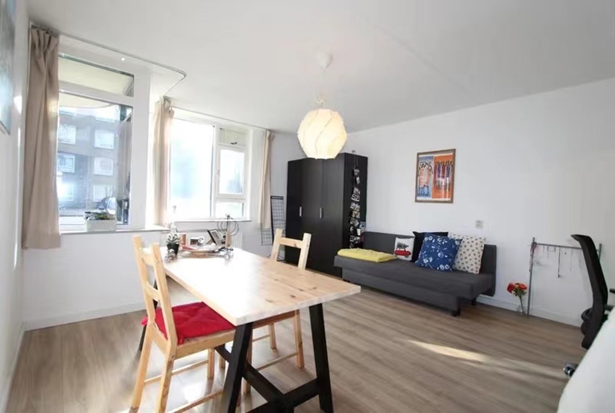 Modern & Peaceful apartment in Amsterdam