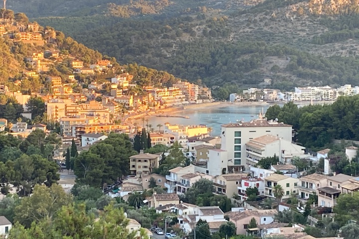 Sea and Mountain view - 41