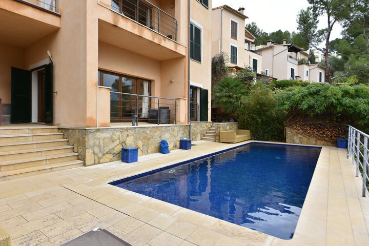 Sea and Mountain view - 25