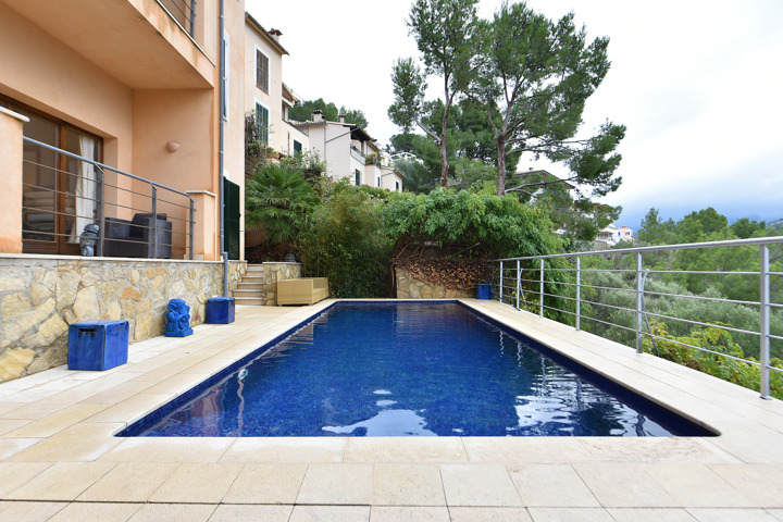 Sea and Mountain view - 24