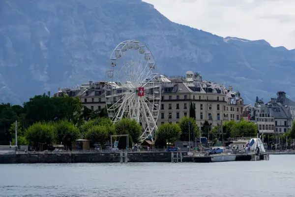 Home Swap Geneva - Work Remotely with Mountain Views