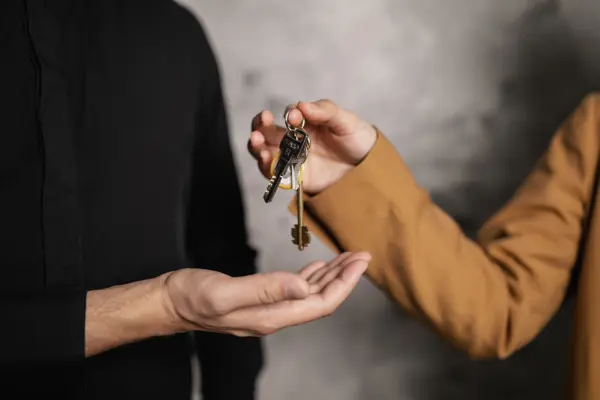 how to exchange keys for home swapping