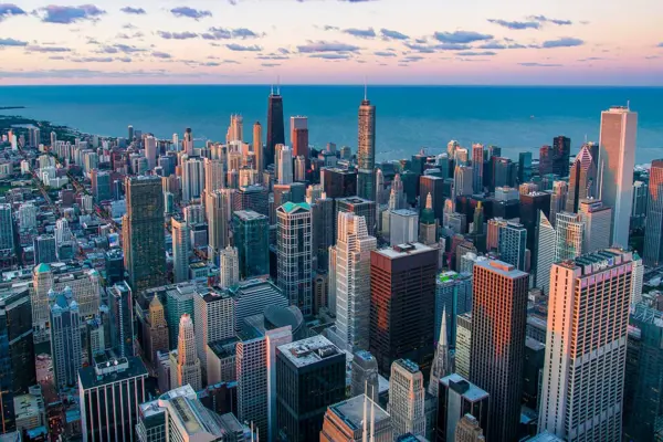Home Swap Illinois - Chicago Energy, Prairie Space, and River Towns