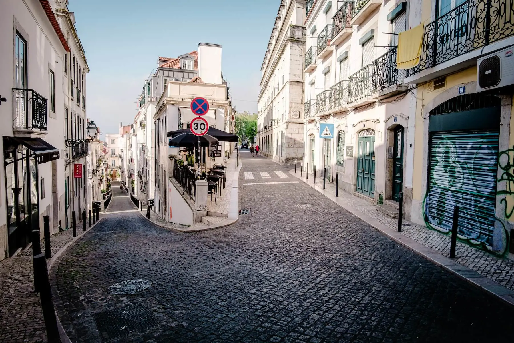 lisbon walking streets