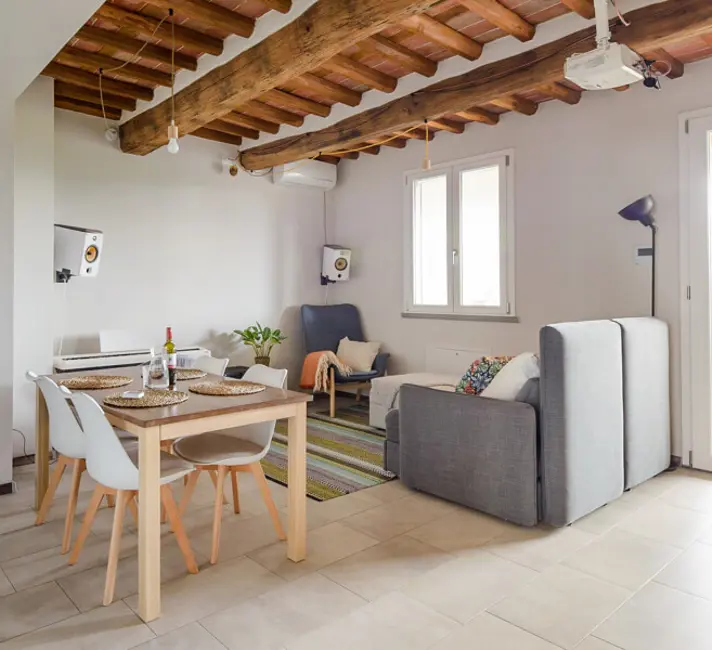 Lucca, Italy 2 beds · 2 workspaces · 100 Mbps WiFi