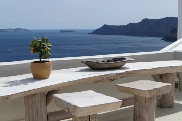 Home Swap Santorini - The Perfect Destination to Work Remotely