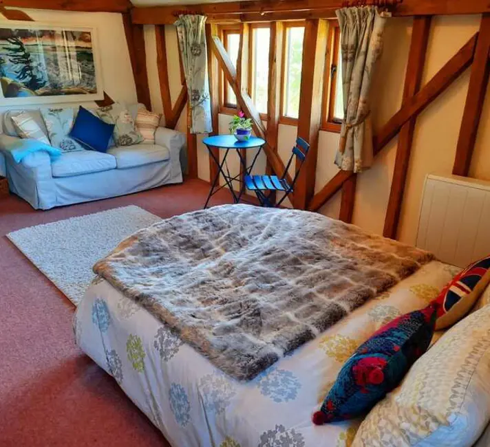 Suffolk, England 1 bed · 2 workspaces · 54 Mbps WiFi